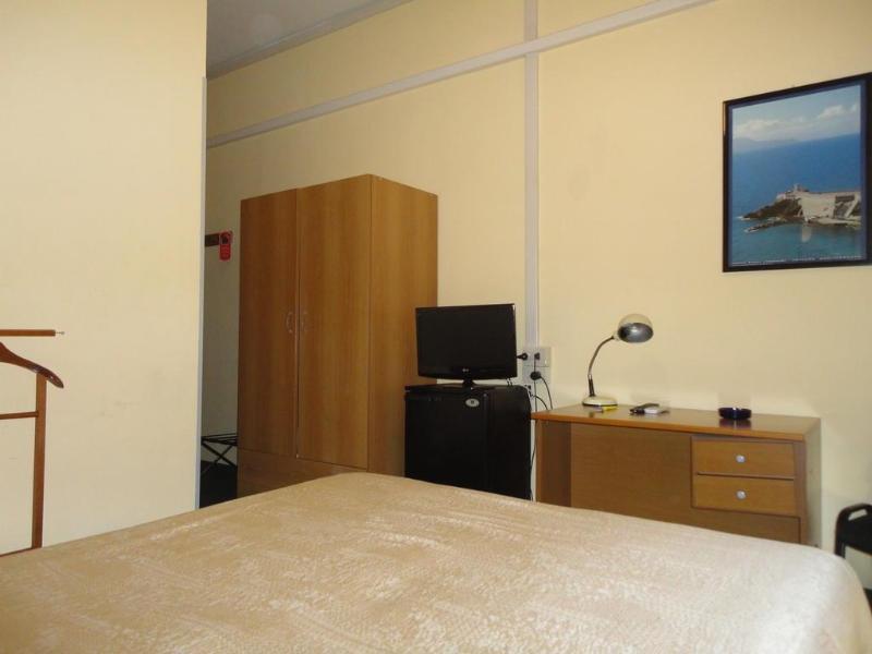 Giappone Inn Parking Hotel Λιβόρνο Εξωτερικό φωτογραφία