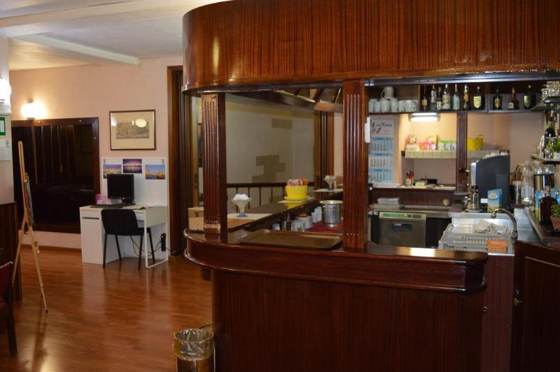 Giappone Inn Parking Hotel Λιβόρνο Εξωτερικό φωτογραφία