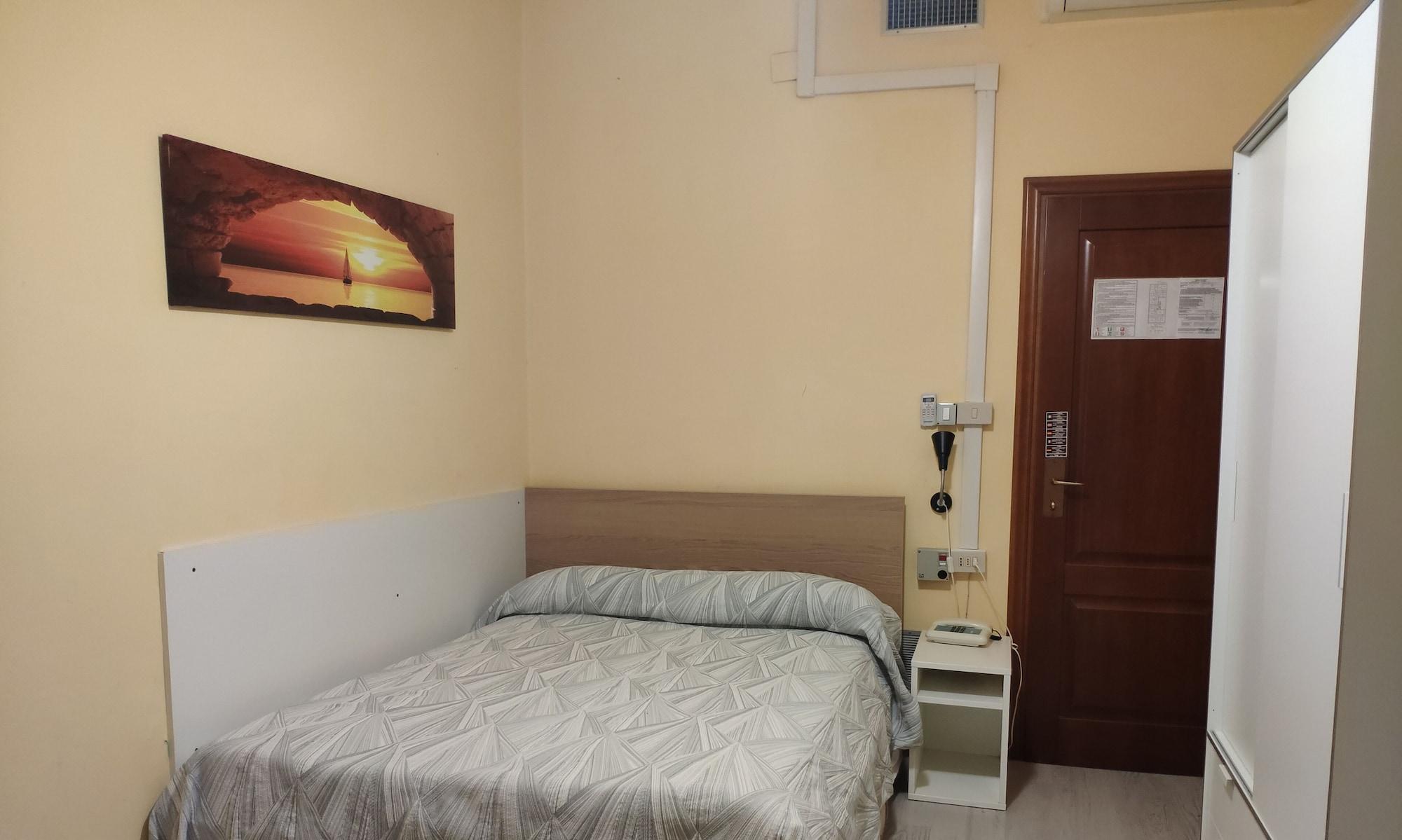 Giappone Inn Parking Hotel Λιβόρνο Εξωτερικό φωτογραφία