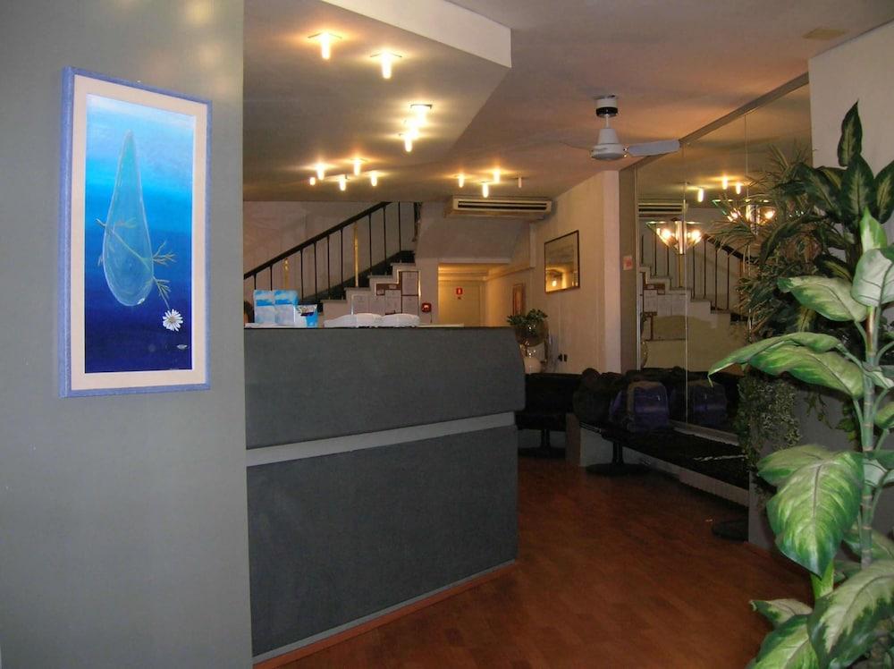 Giappone Inn Parking Hotel Λιβόρνο Εξωτερικό φωτογραφία