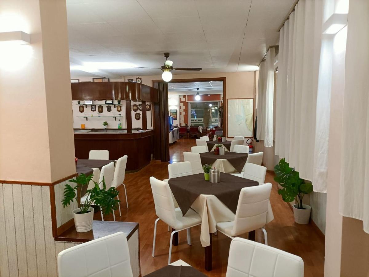 Giappone Inn Parking Hotel Λιβόρνο Εξωτερικό φωτογραφία