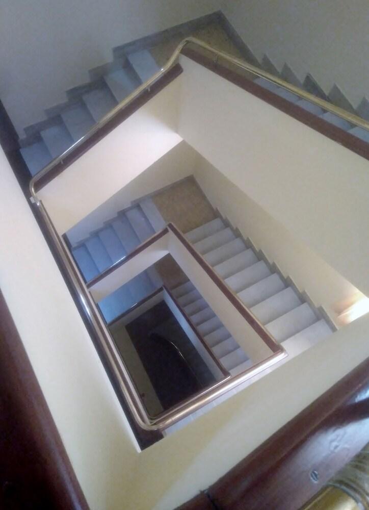 Giappone Inn Parking Hotel Λιβόρνο Εξωτερικό φωτογραφία