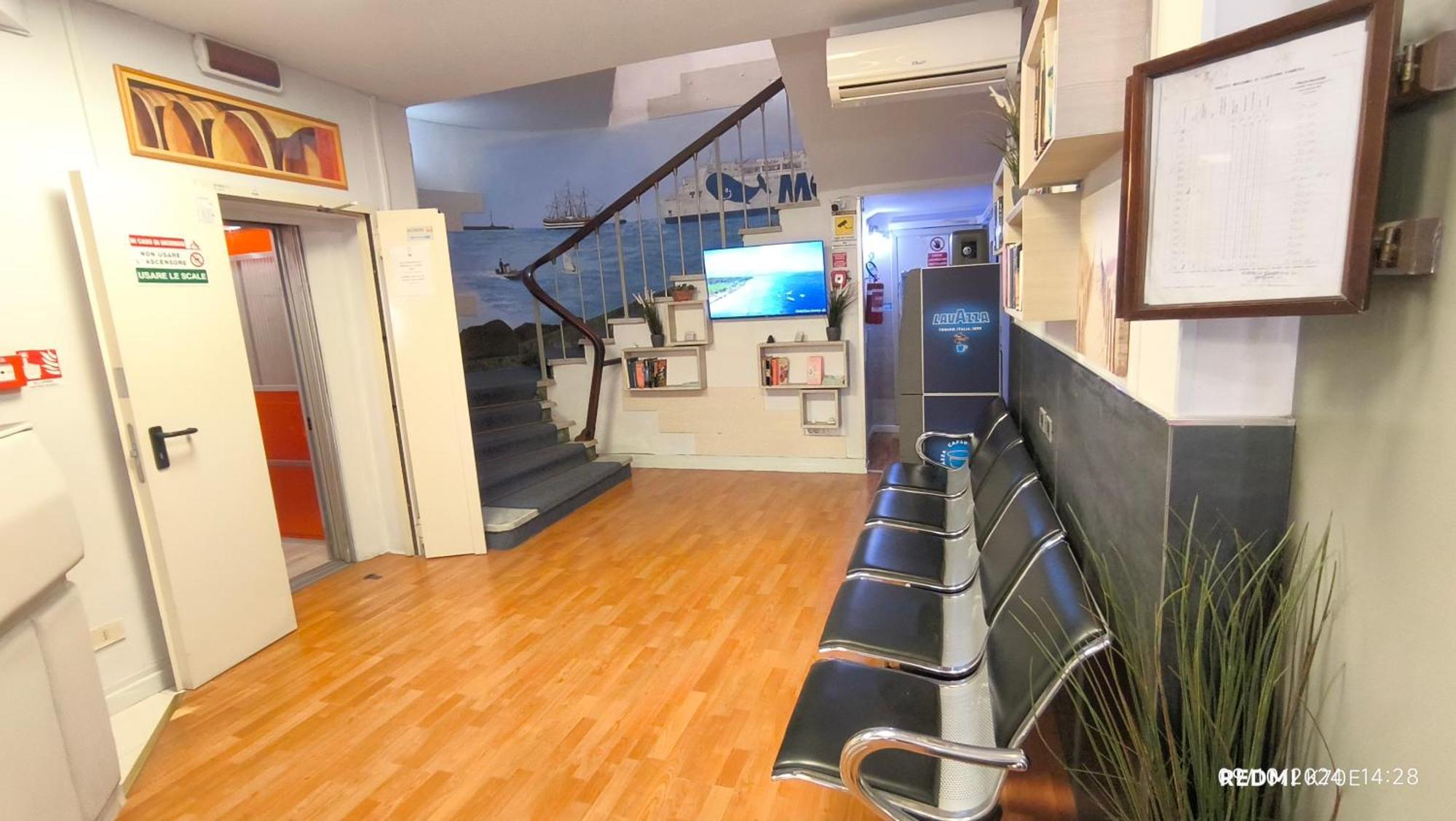 Giappone Inn Parking Hotel Λιβόρνο Εξωτερικό φωτογραφία