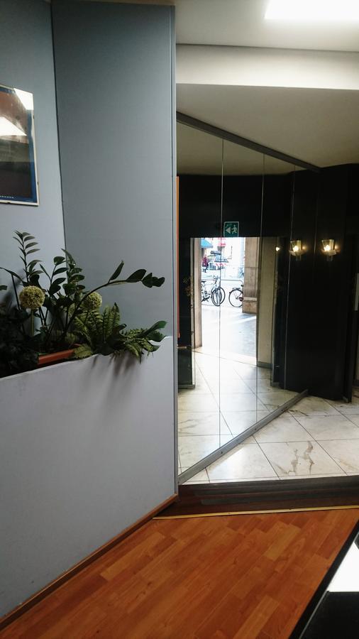 Giappone Inn Parking Hotel Λιβόρνο Εξωτερικό φωτογραφία