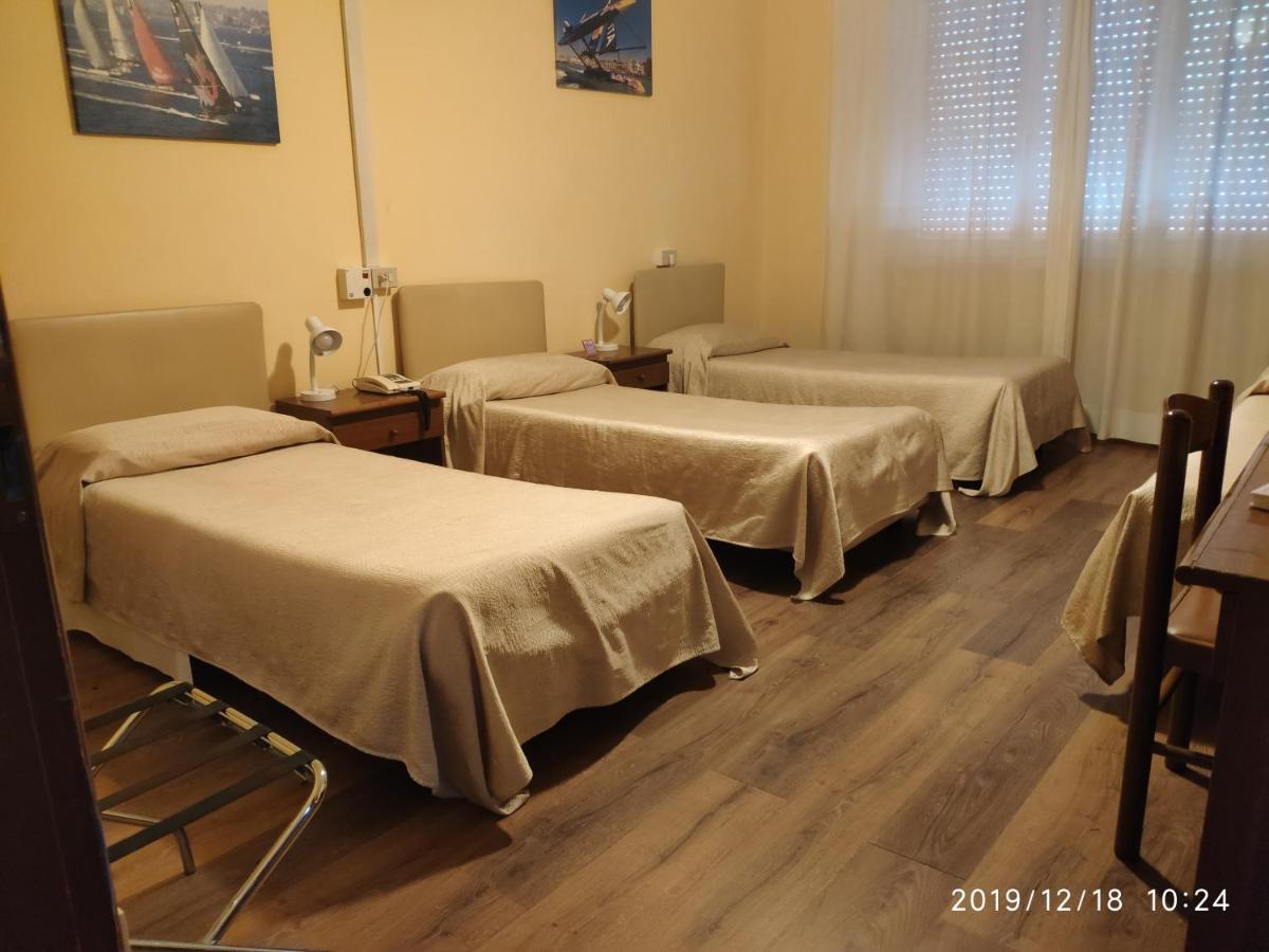 Giappone Inn Parking Hotel Λιβόρνο Εξωτερικό φωτογραφία
